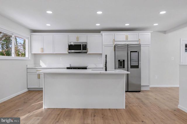 6602 IAN ST, Hyattsville, MD 20784