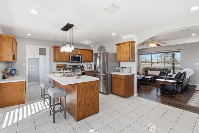 2159 Settlers Court Drive, Sealy, TX 77474