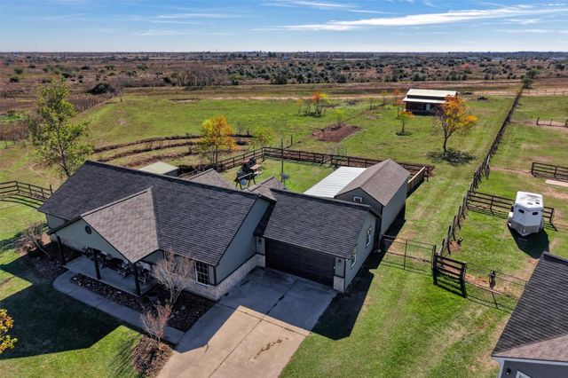 2159 Settlers Court Drive, Sealy, TX 77474