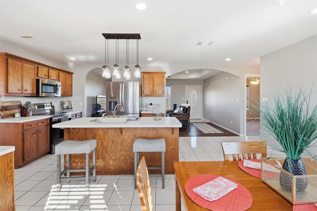 2159 Settlers Court Drive, Sealy, TX 77474