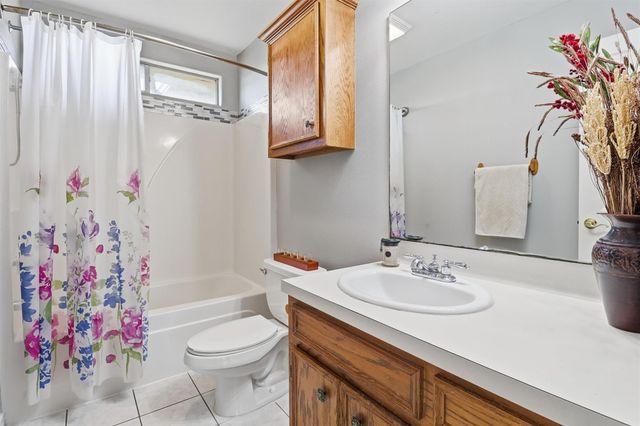 2159 Settlers Court Drive, Sealy, TX 77474