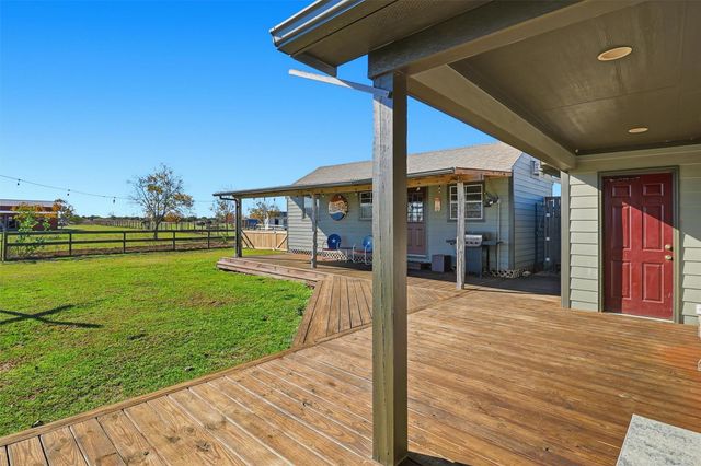 2159 Settlers Court Drive, Sealy, TX 77474