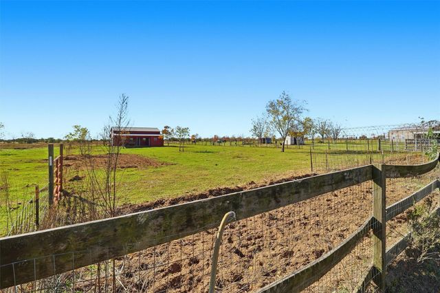 2159 Settlers Court Drive, Sealy, TX 77474