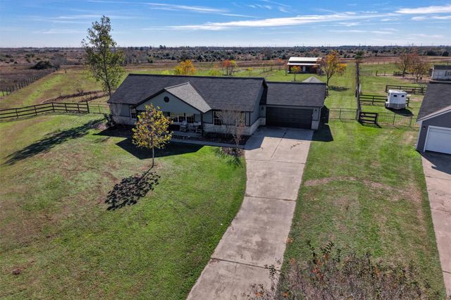 2159 Settlers Court Drive, Sealy, TX 77474