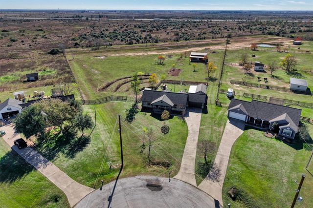 2159 Settlers Court Drive, Sealy, TX 77474