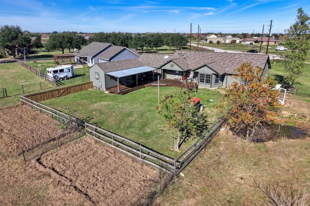 2159 Settlers Court Drive, Sealy, TX 77474