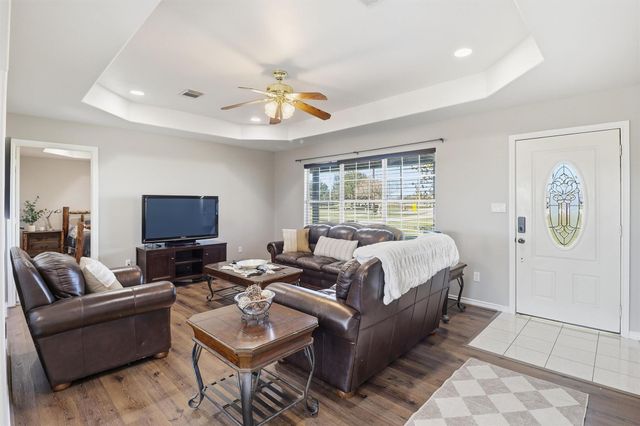 2159 Settlers Court Drive, Sealy, TX 77474