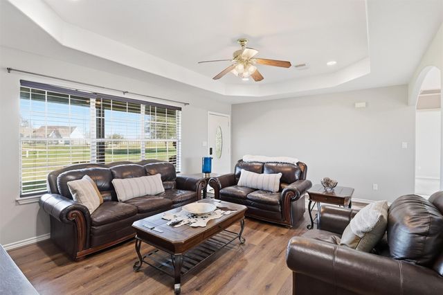 2159 Settlers Court Drive, Sealy, TX 77474