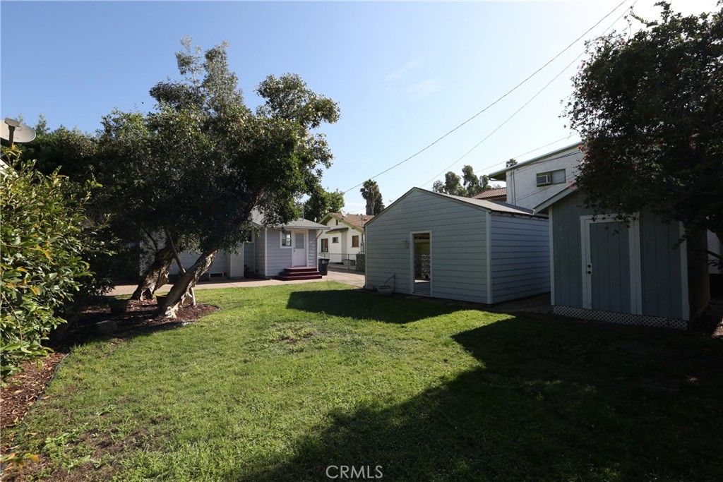 Image 22 of property listing at 436 W Elk Avenue, Glendale, CA 91204