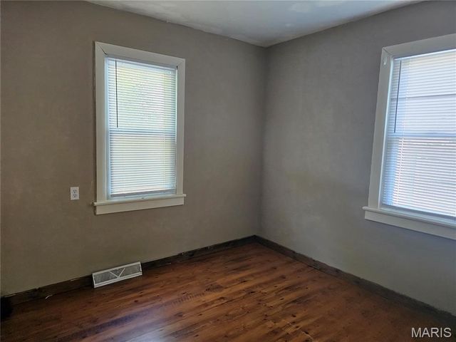 1 Hickerson Place, Alton, IL 62002