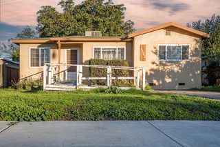 15842 5th St, Lathrop, CA 95330