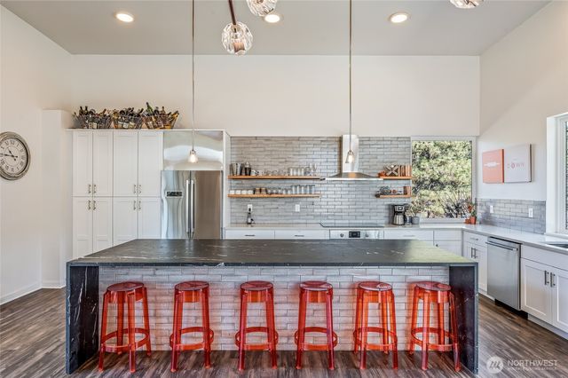 9275 Lone Pine Orchards Road, Leavenworth, WA 98826