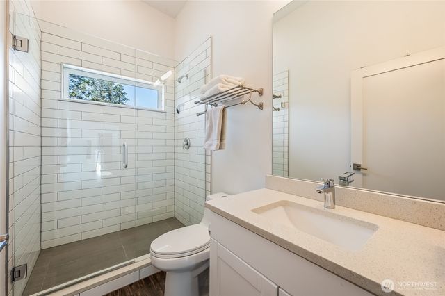 9275 Lone Pine Orchards Road, Leavenworth, WA 98826