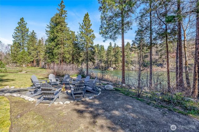 9275 Lone Pine Orchards Road, Leavenworth, WA 98826