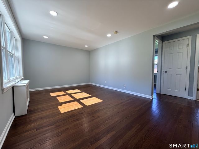1076 East Main Street 1, Stamford, CT 06902