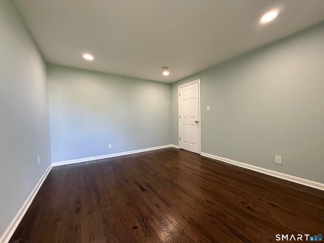 1076 East Main Street 1, Stamford, CT 06902