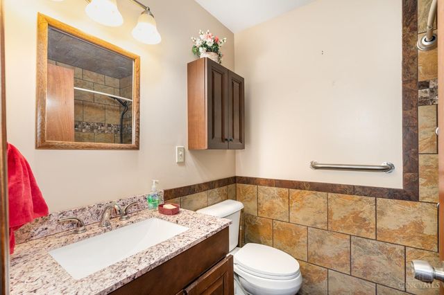 146 Overcliff Road, Cincinnati, OH 45233