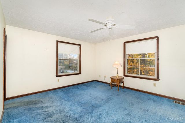 146 Overcliff Road, Cincinnati, OH 45233