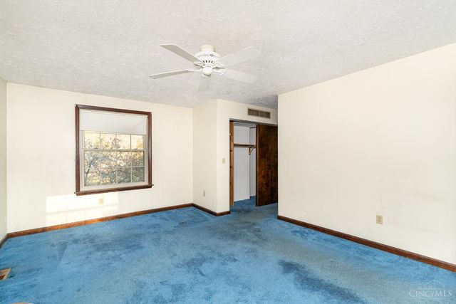 146 Overcliff Road, Cincinnati, OH 45233