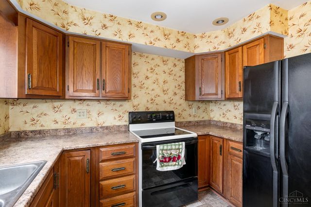 146 Overcliff Road, Cincinnati, OH 45233