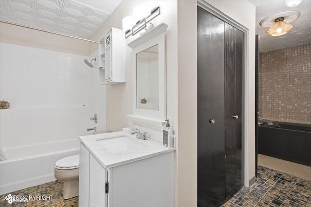 7121 Chester Court, Anchorage, AK 99504