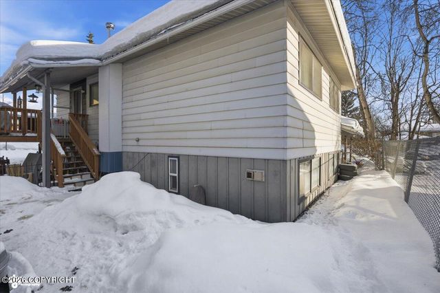 7121 Chester Court, Anchorage, AK 99504