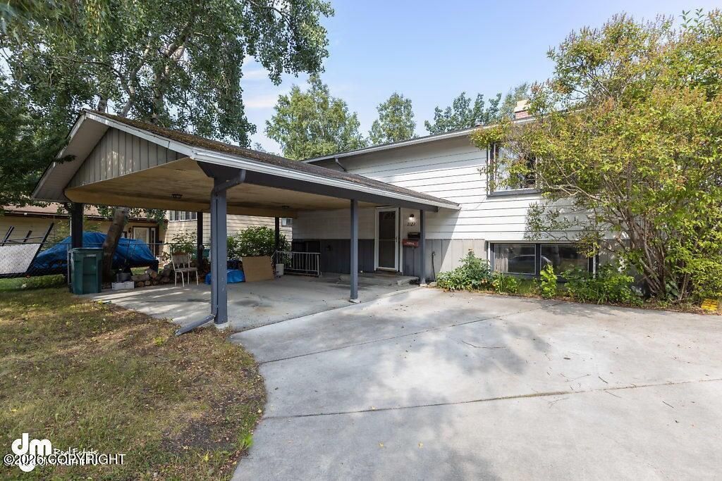 7121 Chester Court, Anchorage, AK 99504