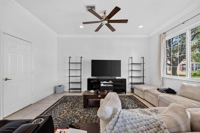 3355 Lakeside Drive, Davie, FL 33328