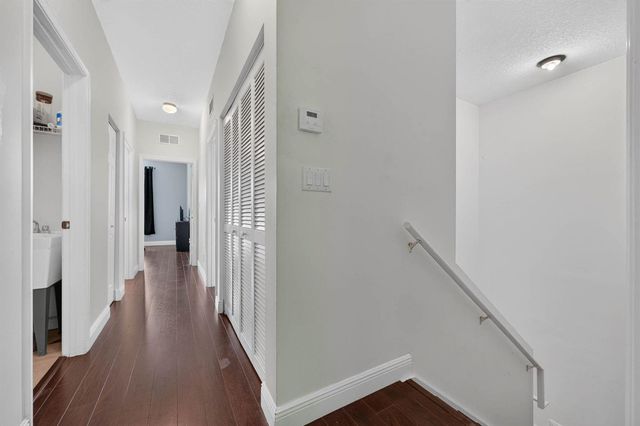 3355 Lakeside Drive, Davie, FL 33328