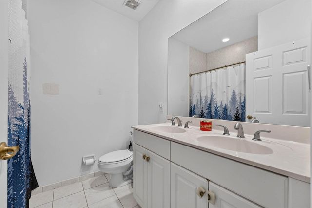 3355 Lakeside Drive, Davie, FL 33328