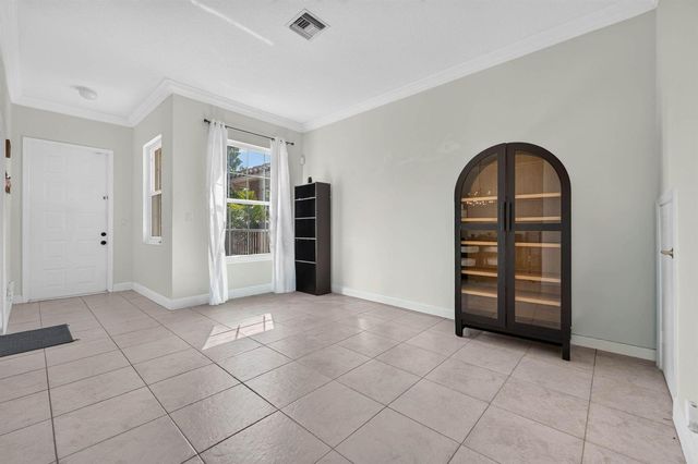 3355 Lakeside Drive, Davie, FL 33328