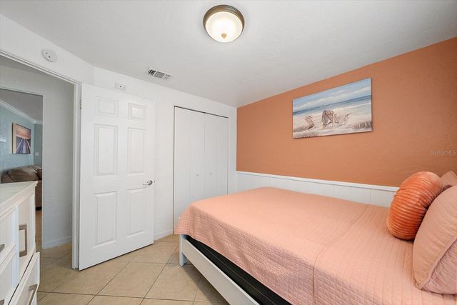 2135 LEE LANE, Sarasota, FL 34231