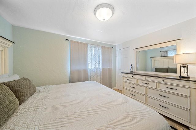 2135 LEE LANE, Sarasota, FL 34231