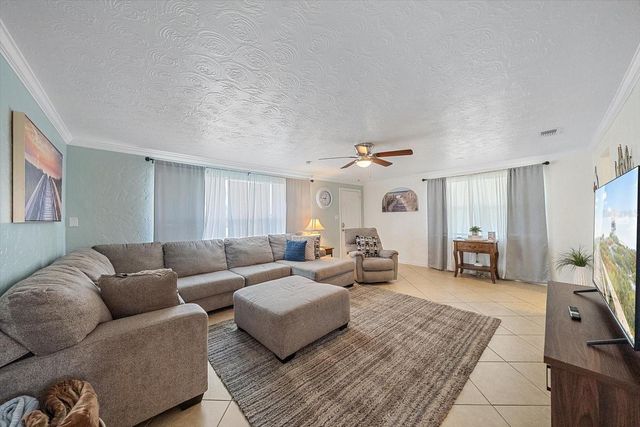 2135 LEE LANE, Sarasota, FL 34231