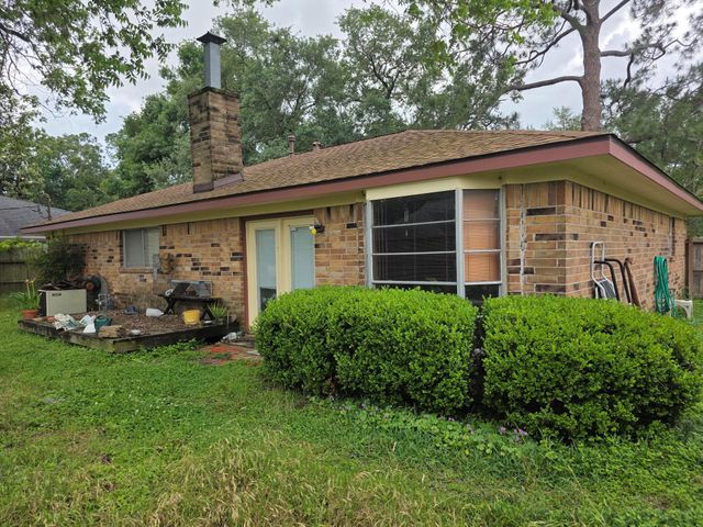 2638 Pine Village Drive, Houston, TX 77080
