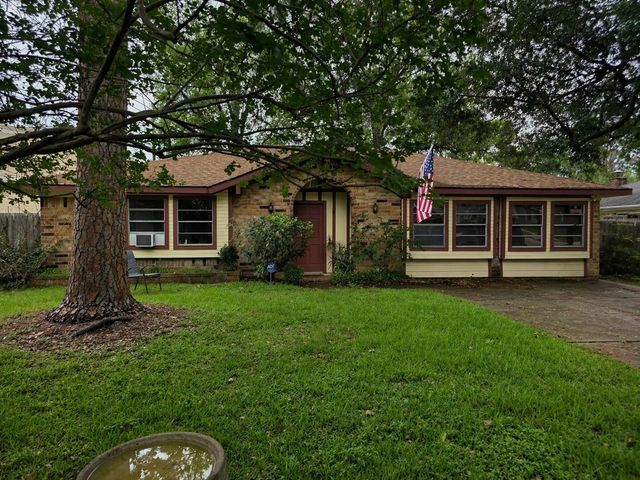 2638 Pine Village Drive, Houston, TX 77080