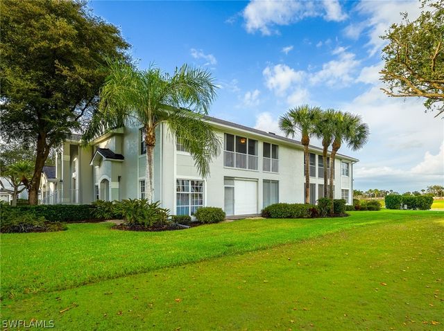 5908 Three Iron DR 2204, Naples, FL 34110