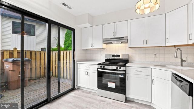 23 CENTENNIAL RD, Telford, PA 18969