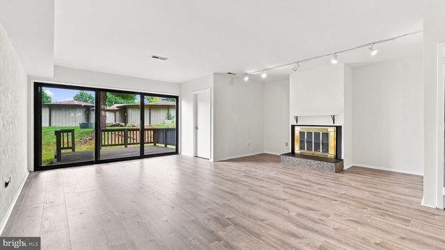 23 CENTENNIAL RD, Telford, PA 18969