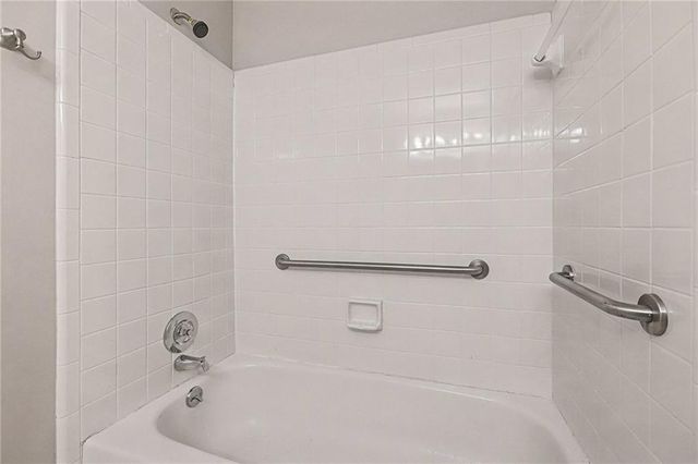 558 Dorsey SW Circle, Lilburn, GA 30047