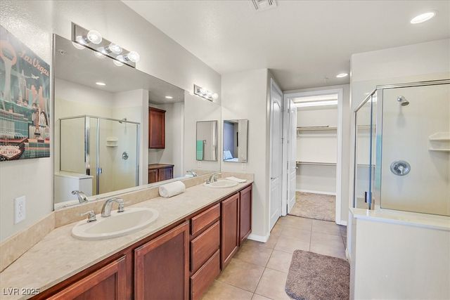 62 East Serene Avenue 426, Las Vegas, NV 89123