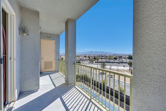 62 East Serene Avenue 426, Las Vegas, NV 89123