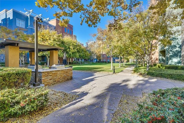 62 East Serene Avenue 426, Las Vegas, NV 89123