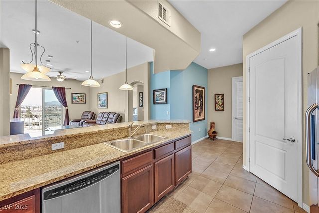 62 East Serene Avenue 426, Las Vegas, NV 89123