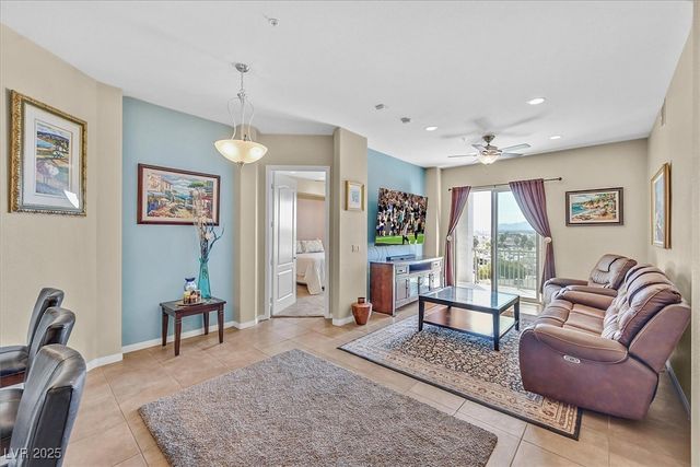 62 East Serene Avenue 426, Las Vegas, NV 89123