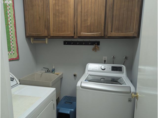 18616 Ne 139TH St, Brush Prairie, WA 98606