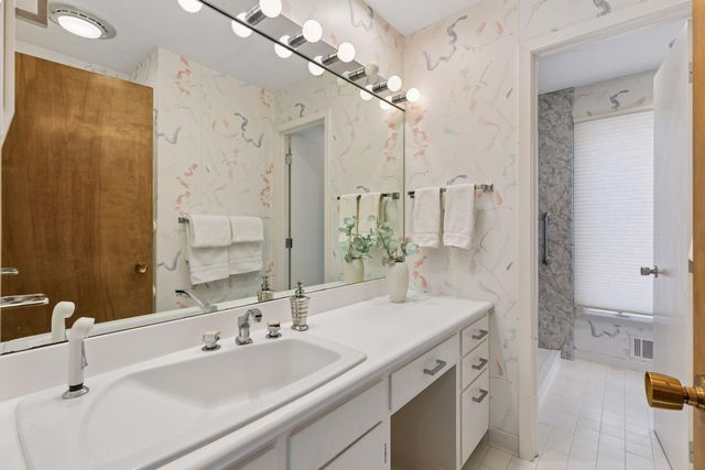 7117 Gleason Road, Edina, MN 55439