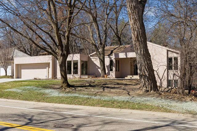 7117 Gleason Road, Edina, MN 55439