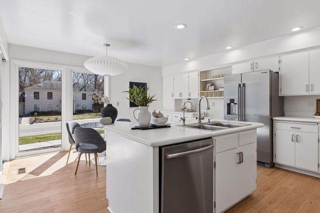 7117 Gleason Road, Edina, MN 55439