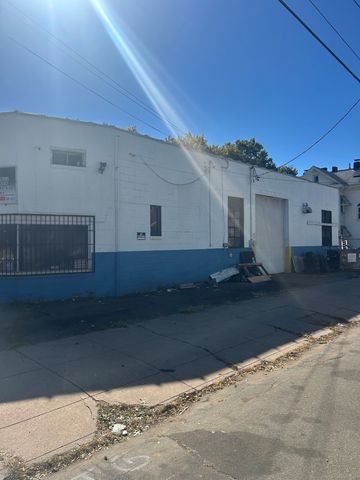 36 Salem Street, New Haven, CT 06519